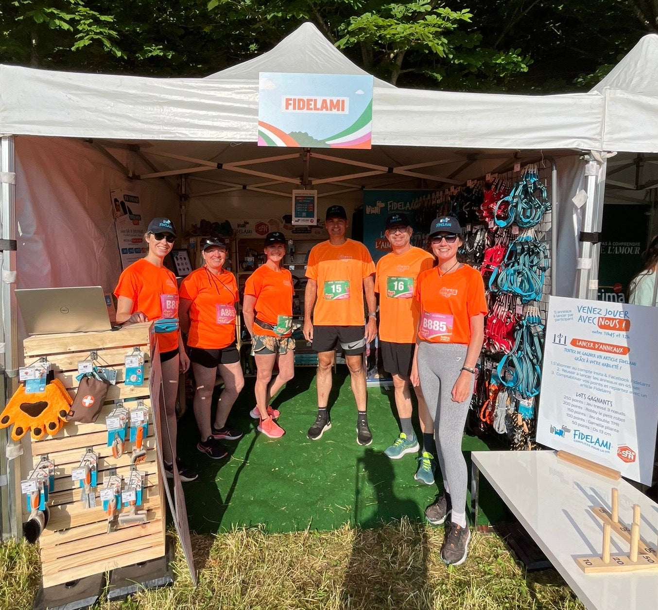 Equipe FIDELAMI au relais solidaire de la SPA 2025
